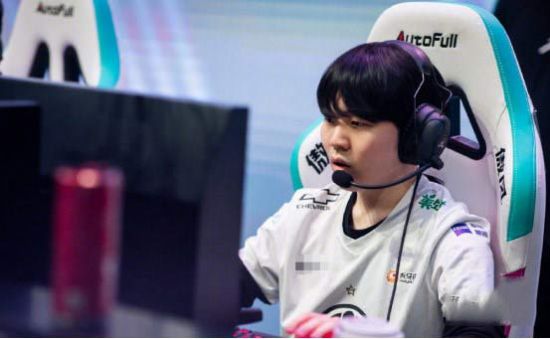 貂蝉S40出装解析蓝耗降低吸血增强